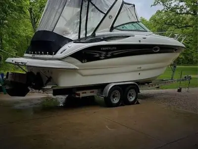 2006 Crownline 270 CR