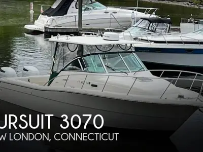 Pursuit 3070 EXPRESS