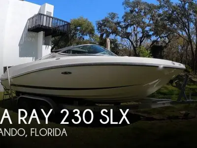 2011 Sea Ray SLX 230