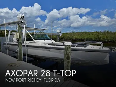 2018 Axopar 28 T-Top