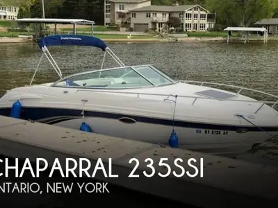 Chaparral 235 SSi