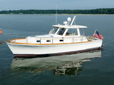 Grand Banks EASTBAY 38