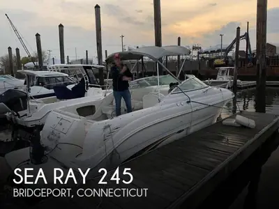 2004 Sea Ray 245 Weekender