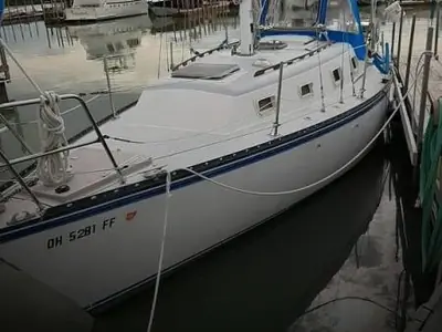 1979 Hunter 30