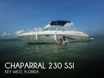 2000 Chaparral 230 SSi
