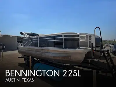 Bennington Pontoons 22 SL