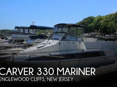 Carver 330 MARINER
