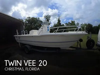 Twin Vee Twin Vee 20
