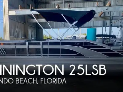2021 Bennington Pontoons 25 LSB