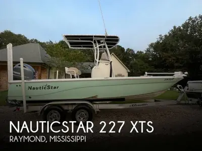 2018 Nautic Star 227 XTS