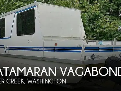 Catamaran Cruisers VAGABOND