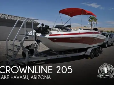 Crownline E205 XS