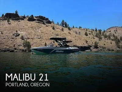 Malibu Wakesetter 21 MLX