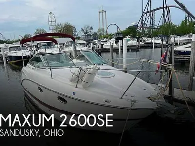 Maxum 2600