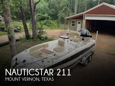 2019 NauticStar 211 Hybrid
