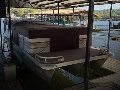 Sundancer Pontoons 240D