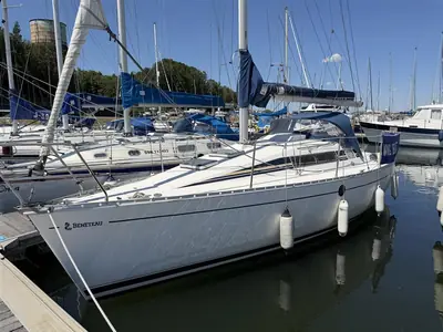 Beneteau First 285