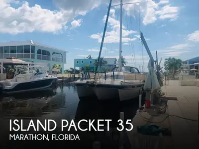 Island Packet Cat 35