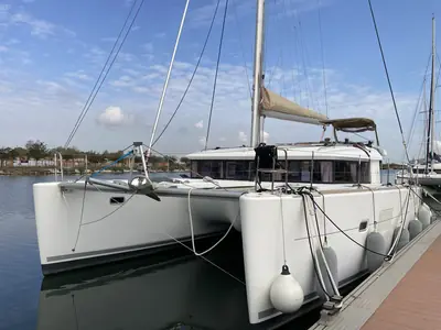 Lagoon 400