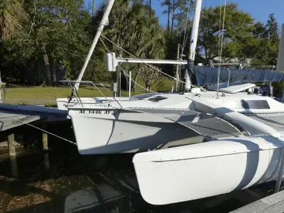 2004 Corsair F28R