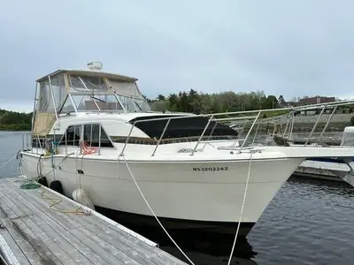 Chris-Craft 350 CATALINA