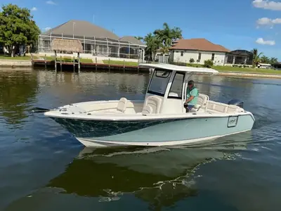 2019 Sea Hunt Ultra 255 SE