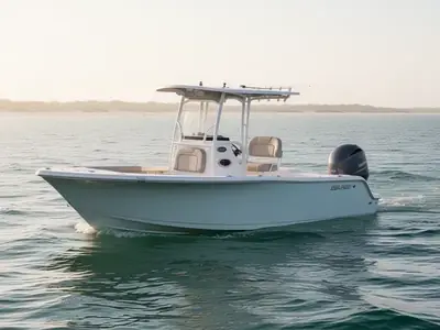2022 Sea Pro 219 Center Console