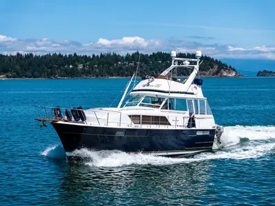 Chris-Craft 410 COMMANDER