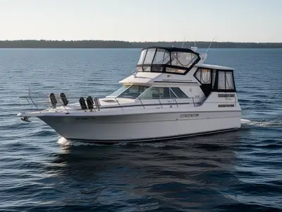1989 Sea Ray 380 Aft Cabin