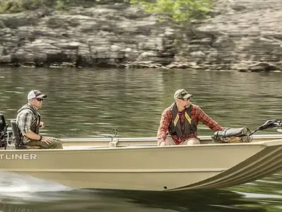 Crestliner 1660 Retriever Jon Deluxe