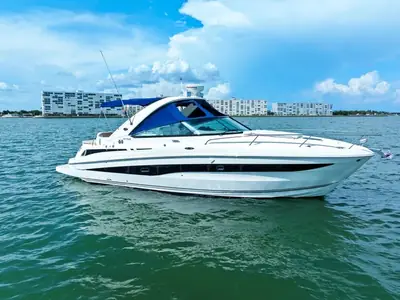 2013 Sea Ray 370 Venture