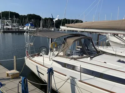 2011 Jeanneau Sun Odyssey 409