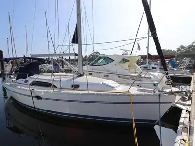 2011 Catalina 355