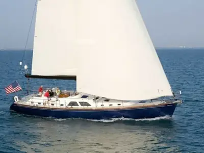 Hylas / Queen Long 70