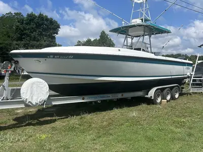 1999 Intrepid Powerboats 322 CUDDY