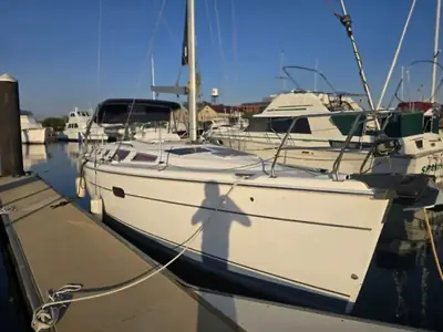 2005 Hunter 36