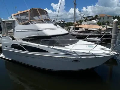 Carver 36 MOTOR YACHT