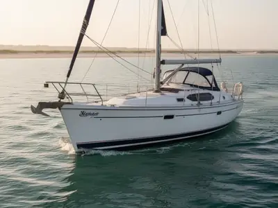 2008 Hunter 45 Center Cockpit