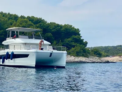 2021 Fountaine Pajot MY6