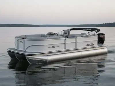 2026 Sun Tracker Party Barge 20DLX