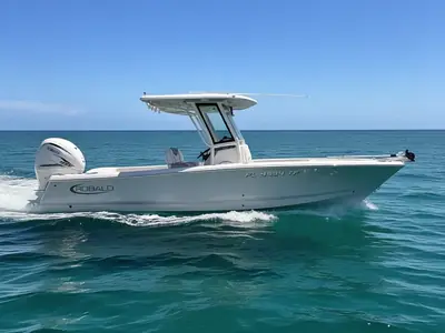 2022 Robalo 266 Cayman