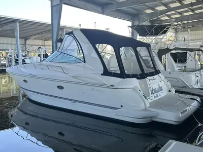 2006 Cruisers 370 Express