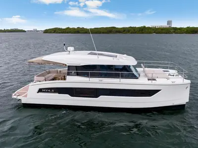 Fountaine Pajot MY4.S