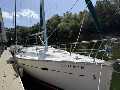 2007 Beneteau 373