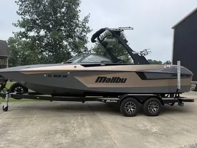Malibu Wakesetter 23 MXZ