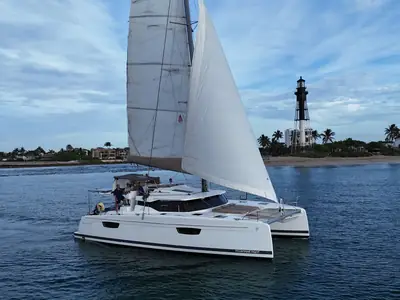 2019 Fountaine Pajot Saona 47