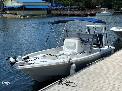 Nautic Star 2100 NAUTIC BAY