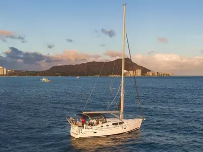 2008 Hunter 45 Deck Salon