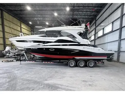 2018 Crownline E30