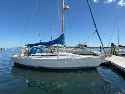 1985 Beneteau First 375